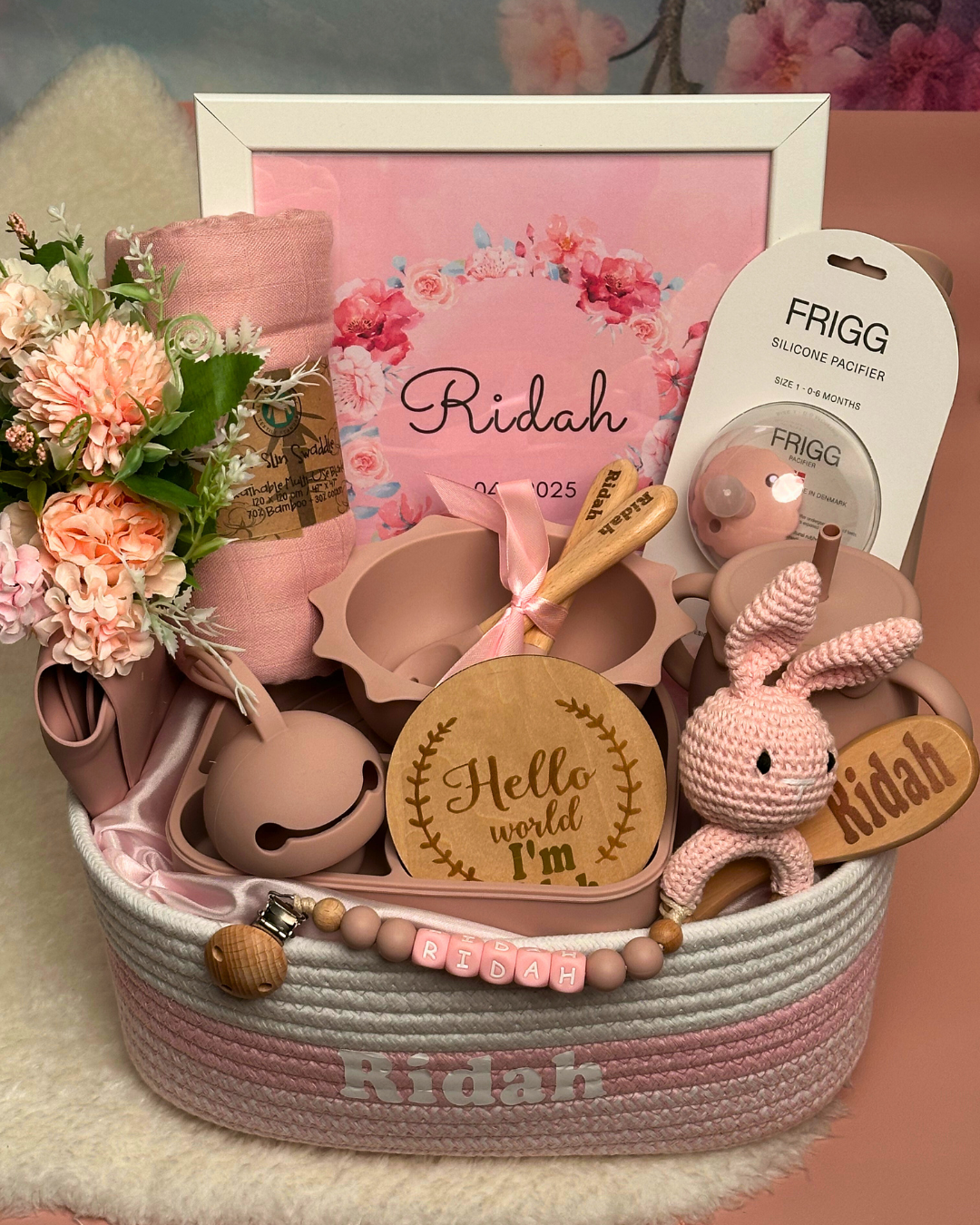 17-pieces-Baby Girls' First Hamper - Sunshine smiles