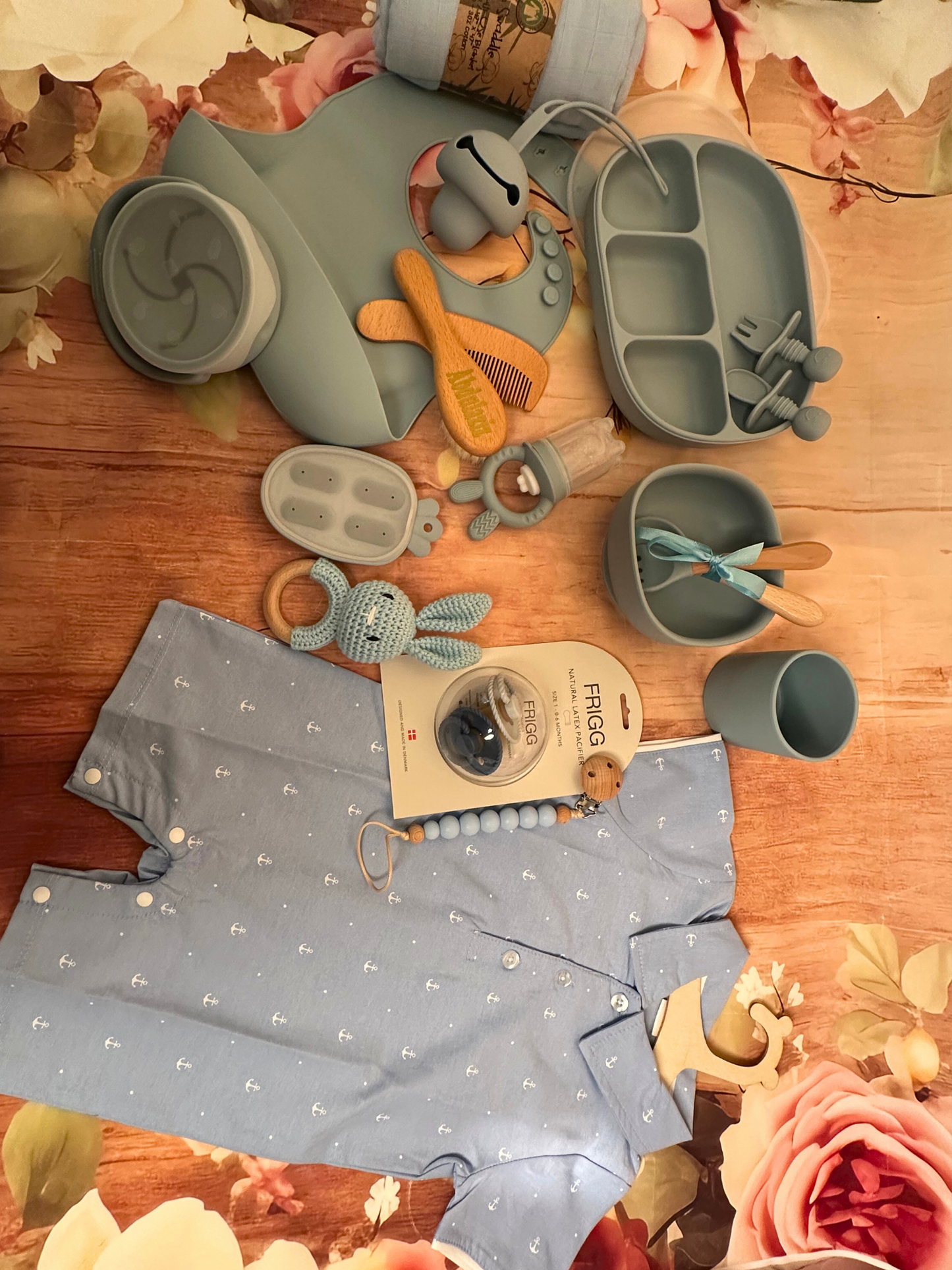 25 - piece - Dream Big Baby Basket - Little Sailor