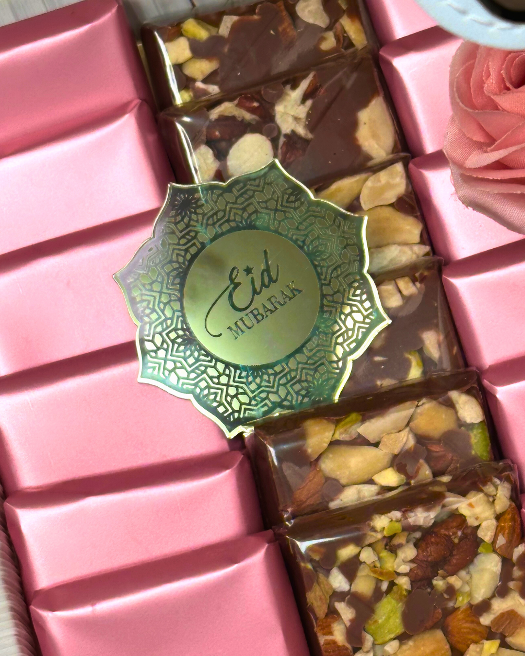 Qute Royale - Luxury Belgian Chocolate - Eid Mubarak - Pink