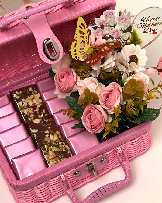 Qute Royale - Luxury Belgian Chocolate - Happy Mother's Day - Pink