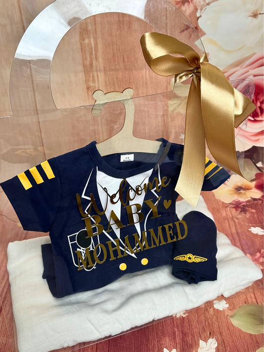 4-piece - Themed Baby Gift Set - Baby Captain