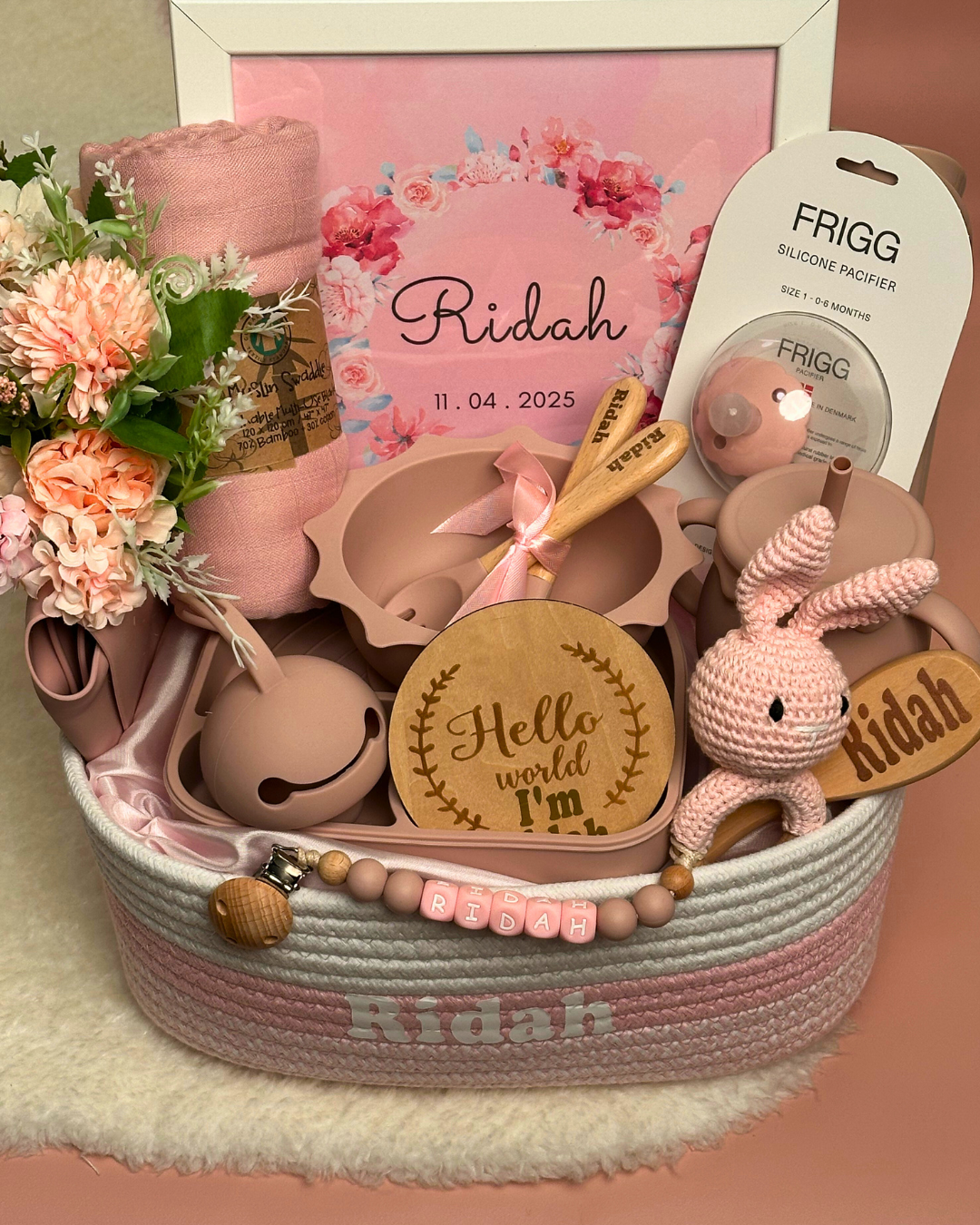 17-pieces-Baby Girls' First Hamper - Sunshine smiles