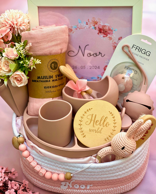 17-pieces - Baby Girl First Hamper