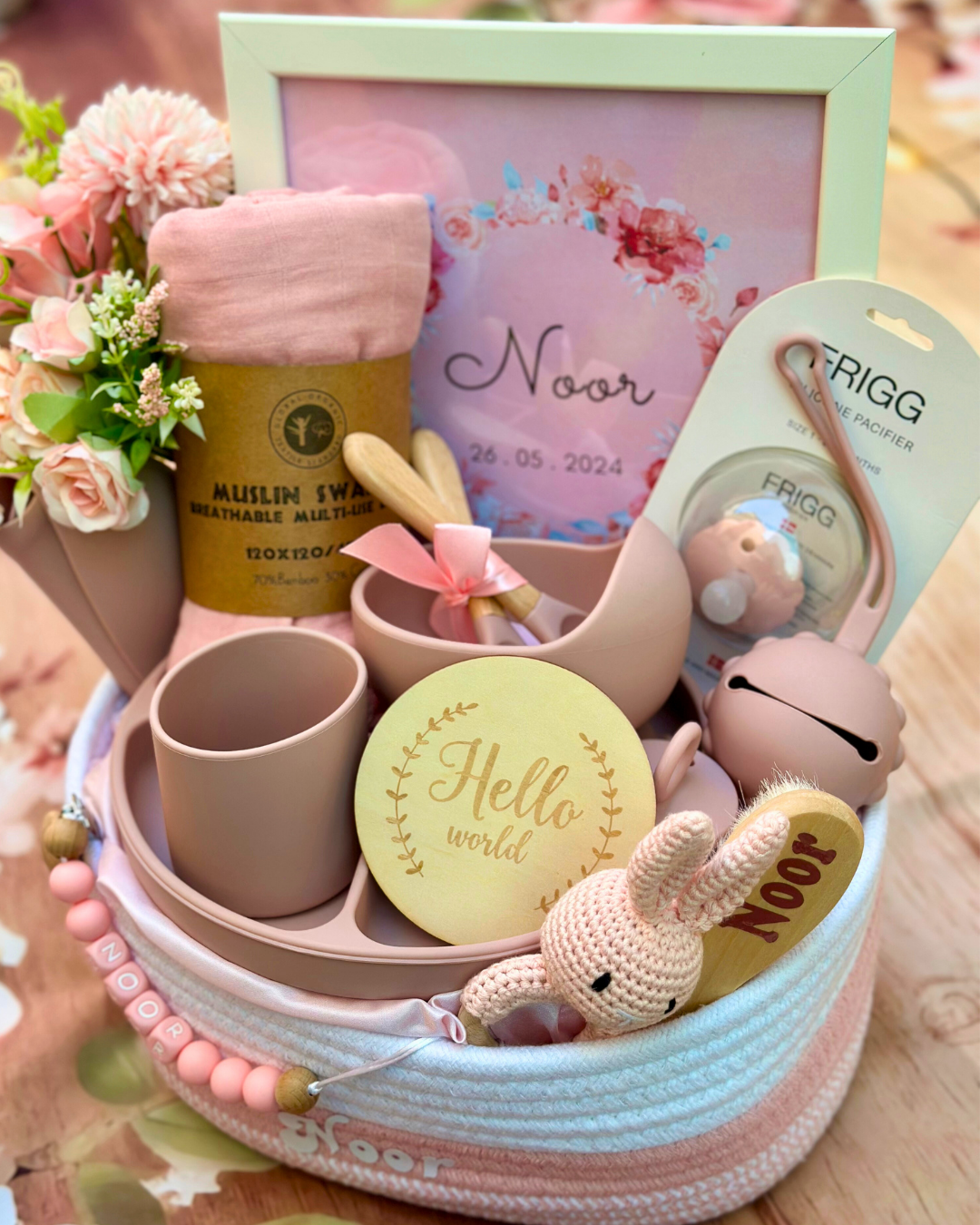 17-pieces - Baby Girl First Hamper