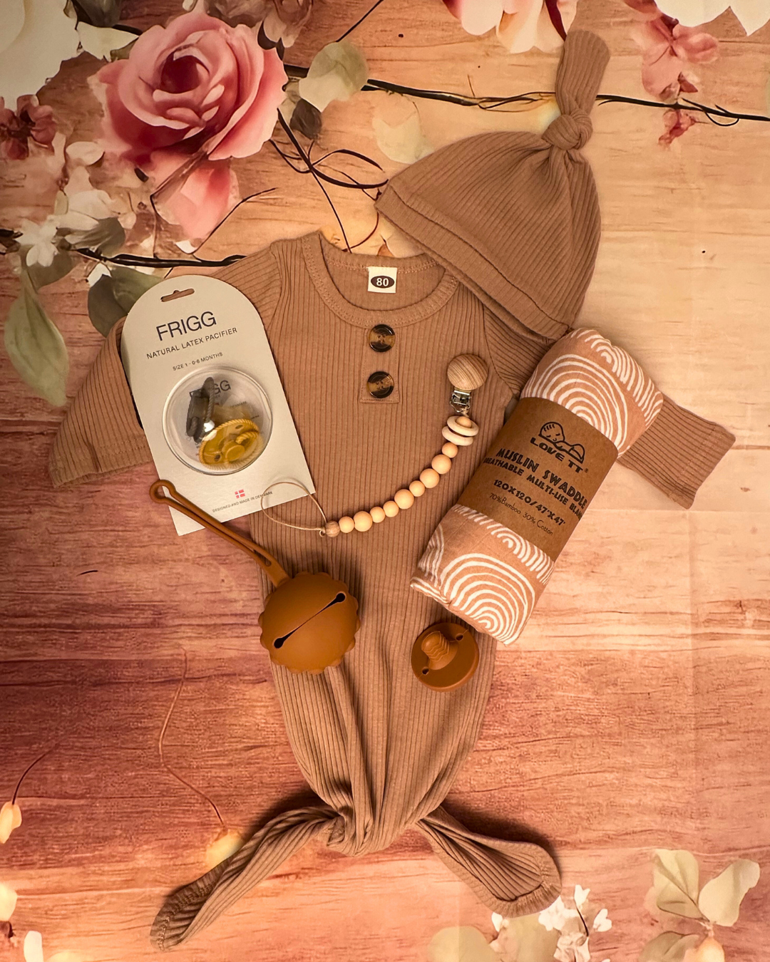 8 pieces - Snuggle & Soothe Baby Package - Camel